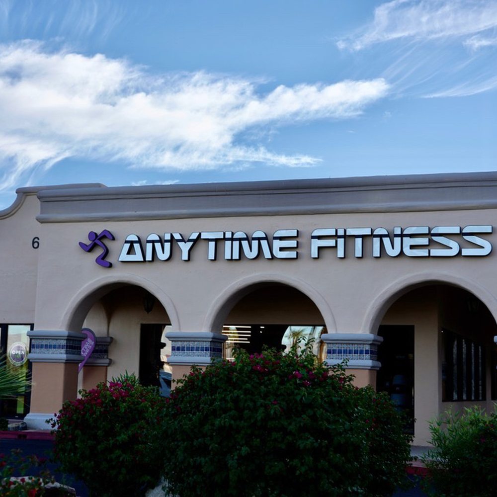 health clubs in palm springs
